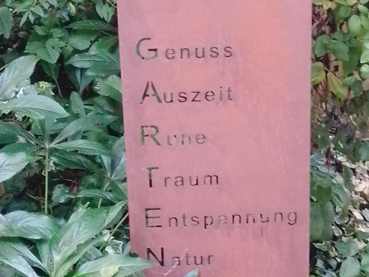 Gaestezimmer Am Hof Zwiefalten Exterior photo